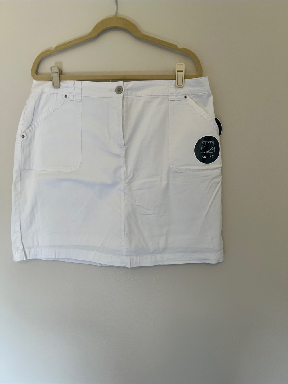 White Casual Skort with Pockets
